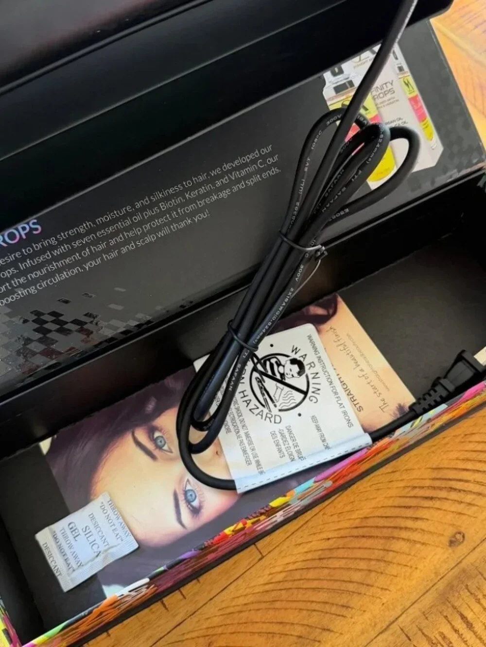 Straight Ahead Bionic Pro Ceramic Flat Iron Rare Gold Collection Graffiti NIB